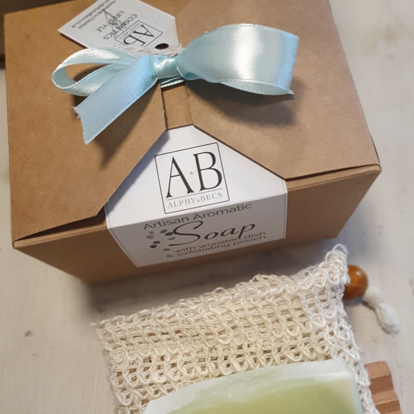 Small Gift Set - Soap with wooden dish & exfoliating pouch